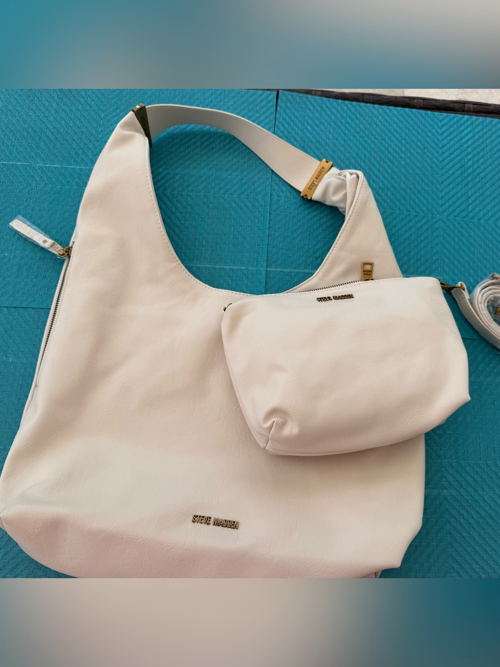 Steve Madden 2-in-1 Dempsy Hobo Bag